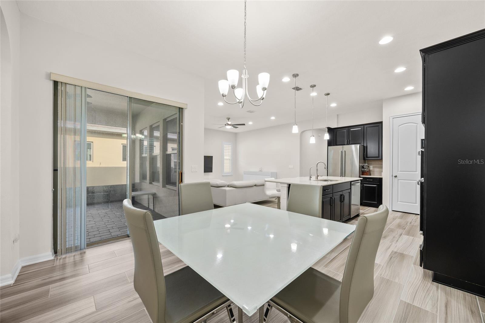 WATERSIDE/JOHNS LK-PH 2A - Residential