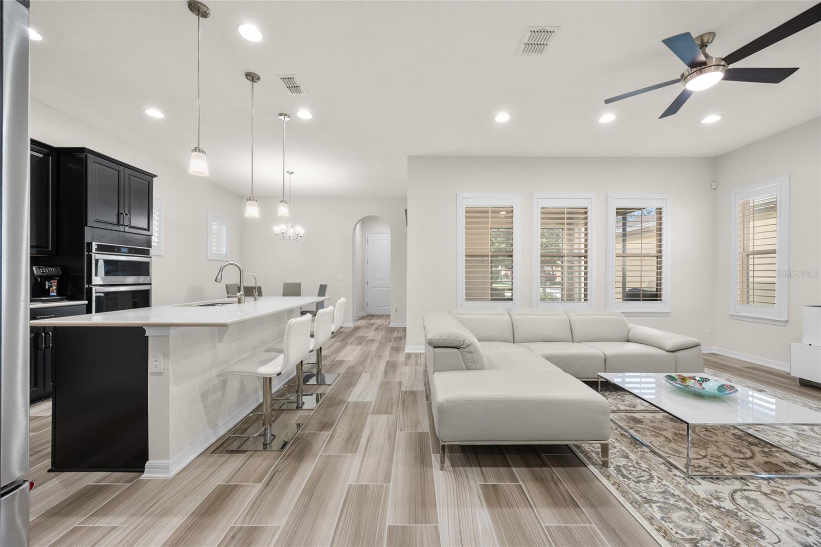 WATERSIDE/JOHNS LK-PH 2A - Residential