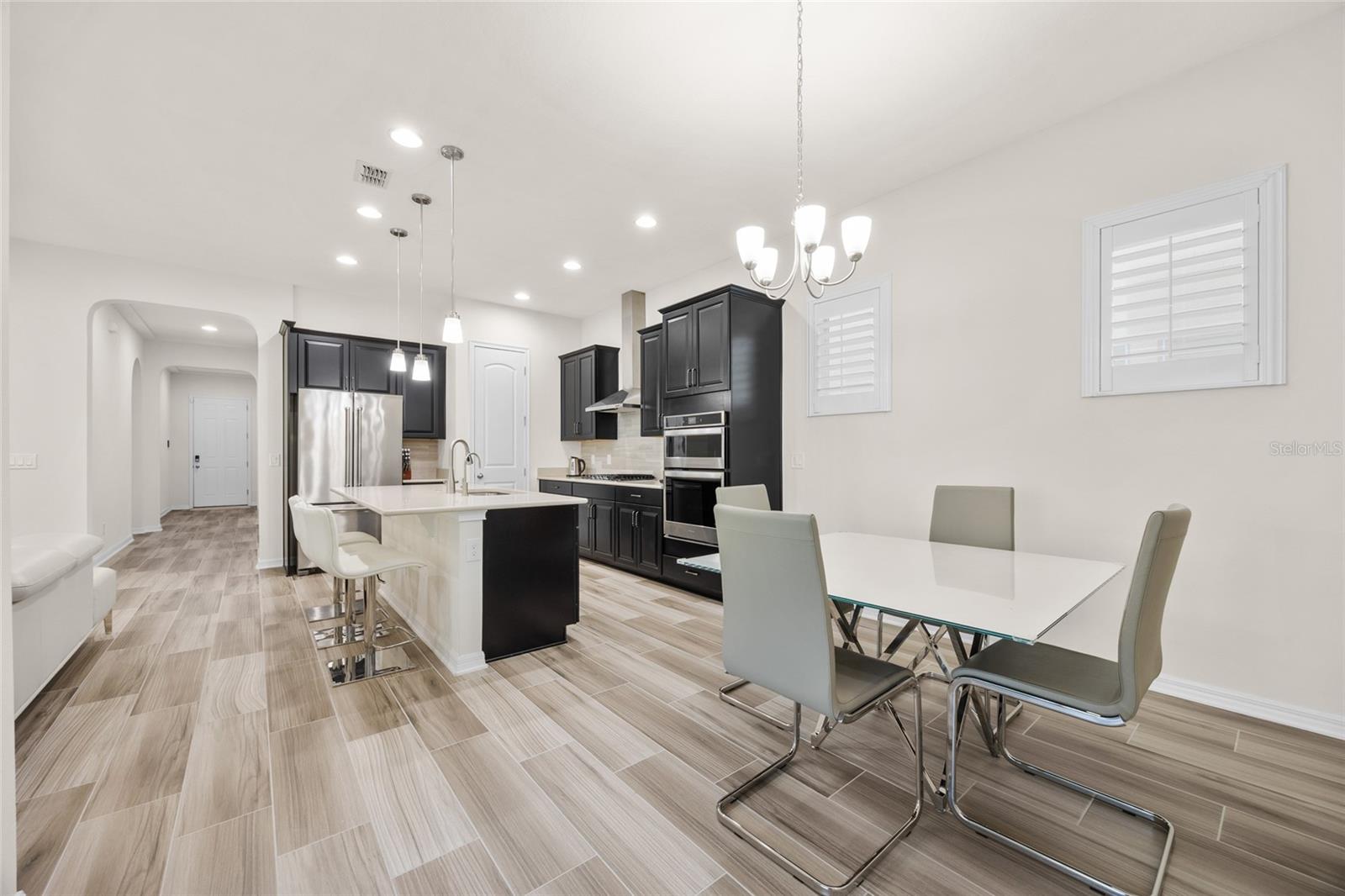 WATERSIDE/JOHNS LK-PH 2A - Residential