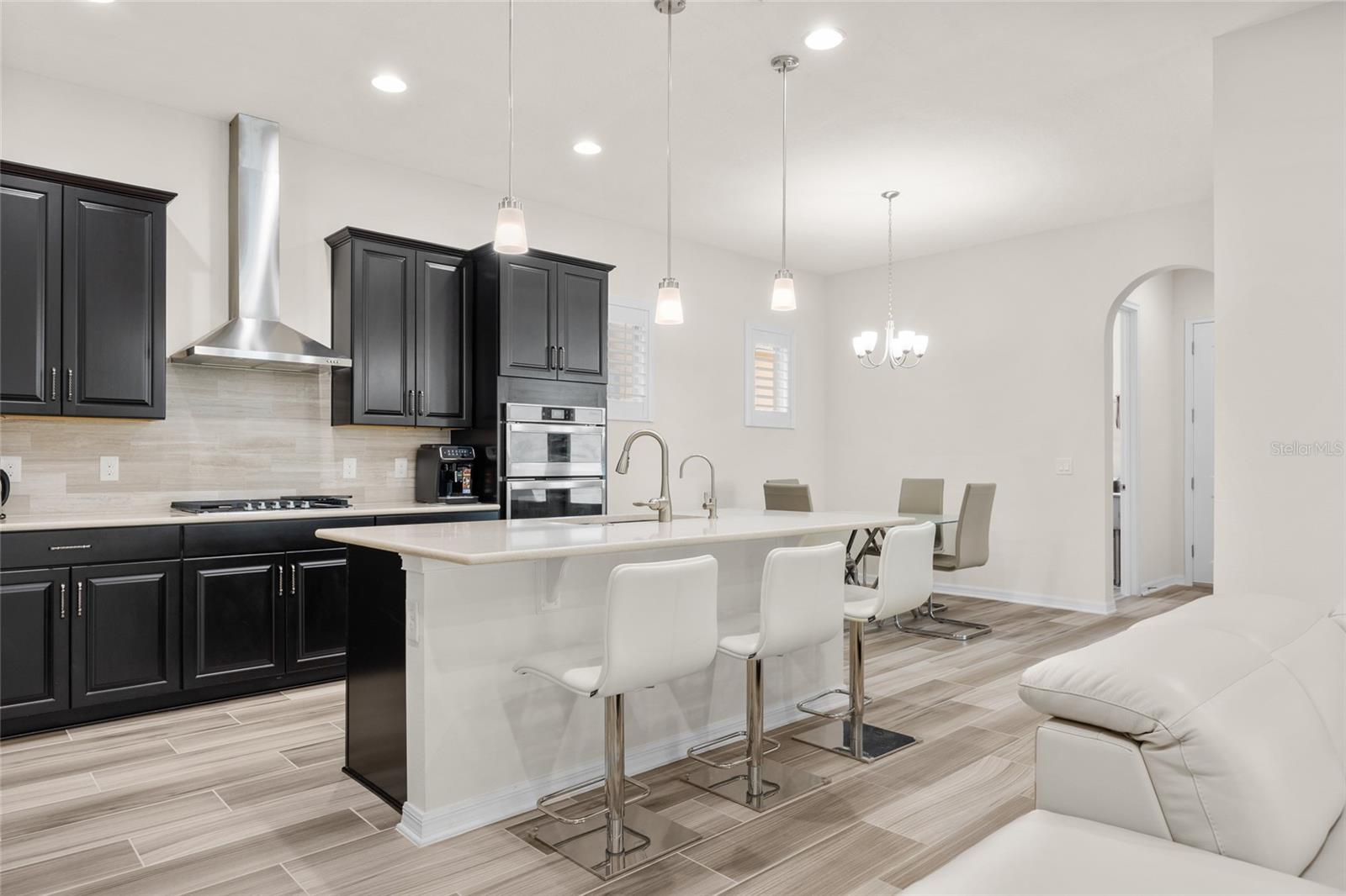 WATERSIDE/JOHNS LK-PH 2A - Residential