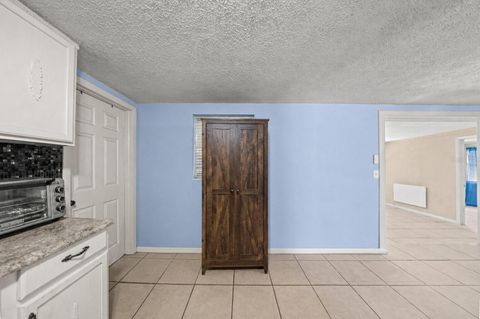 Tiny photo for 18 E Golden Street, Beverly Hills, FL 34465 (MLS # O6409657)