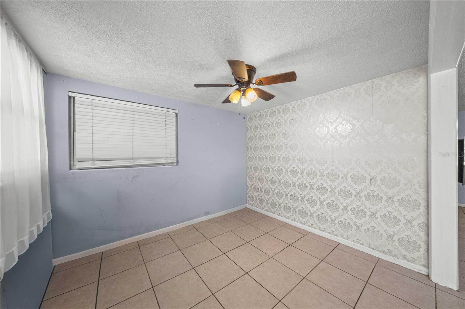 BEVERLY HILLS UNIT 3 - Residential