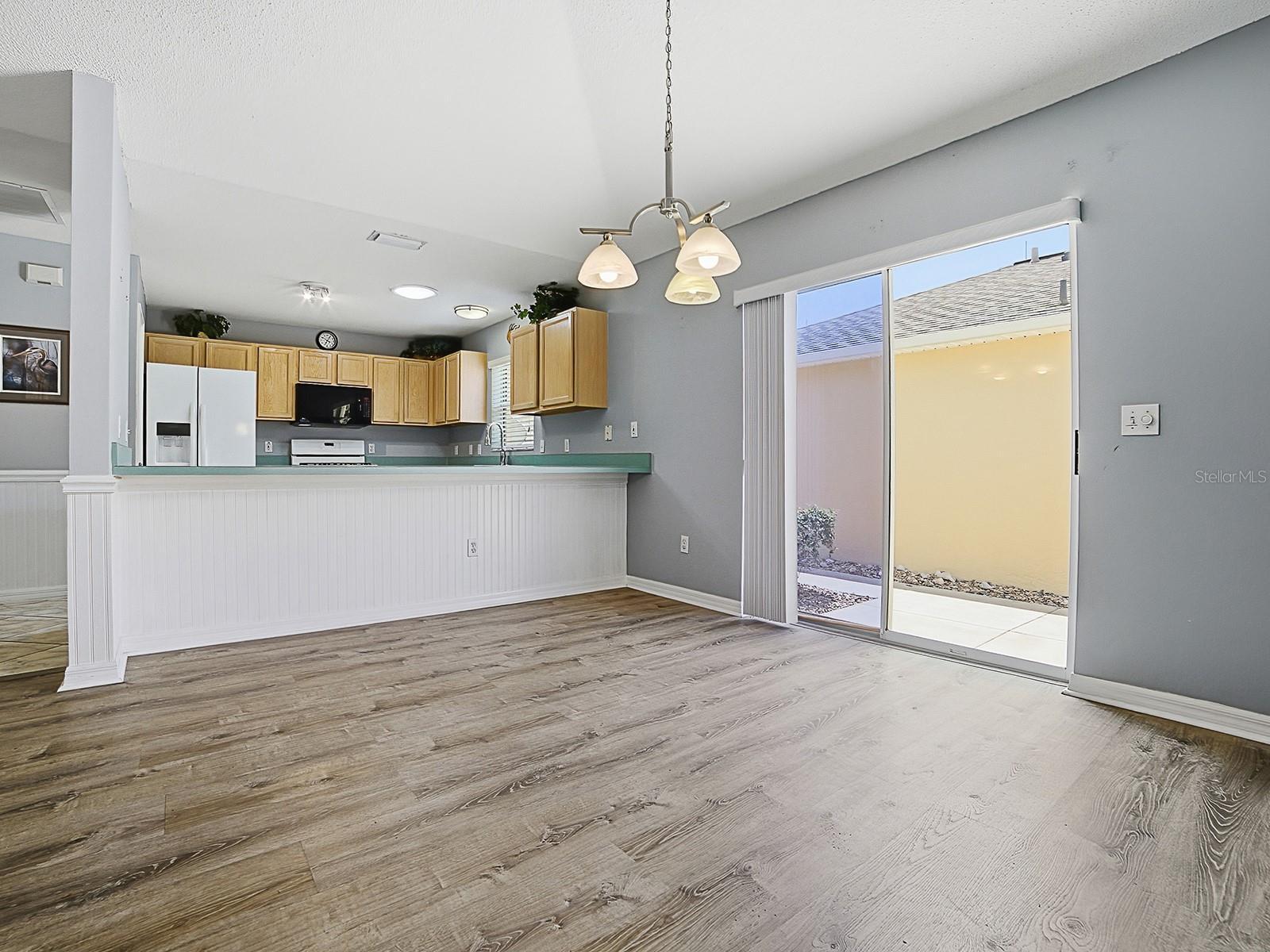 872 WINCHESTER COURT