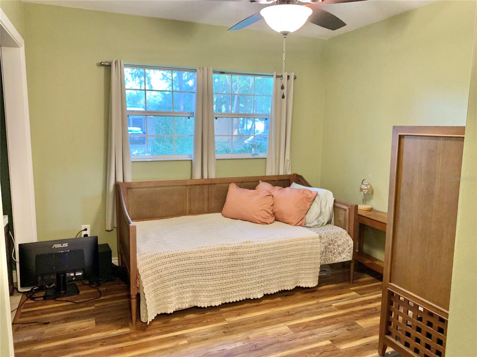 HAZEL HEIGHTS SUB - Residential