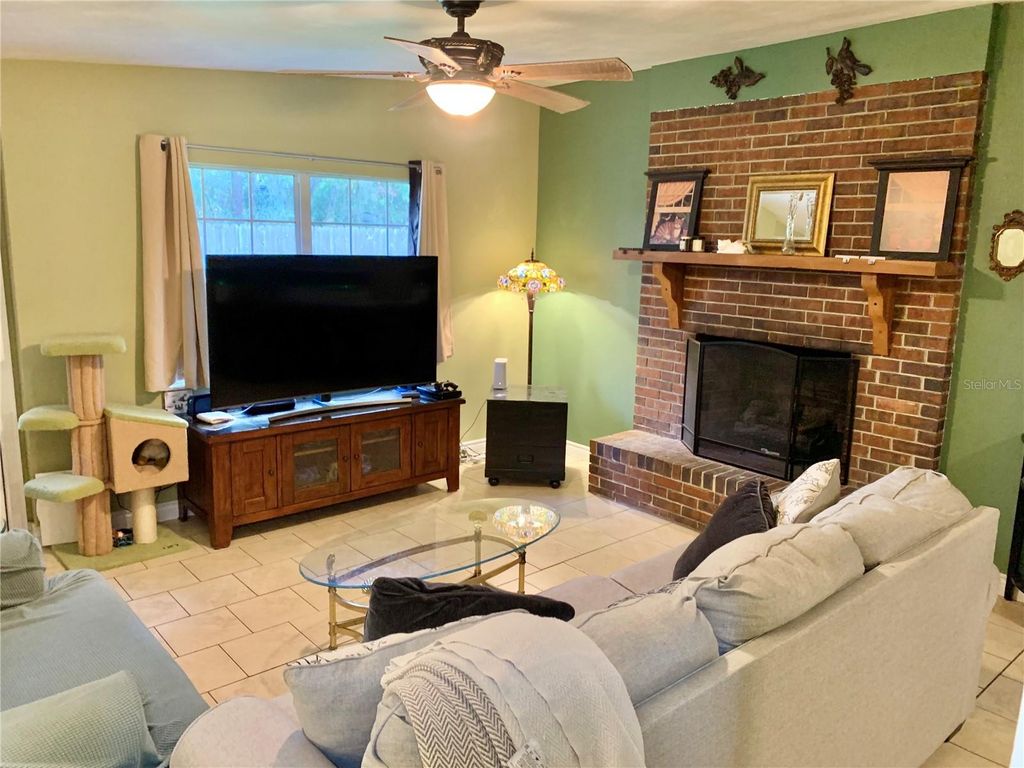 Photo of 4006 NW 21st Drive, Gainesville, FL 32605 (MLS # GC534596)