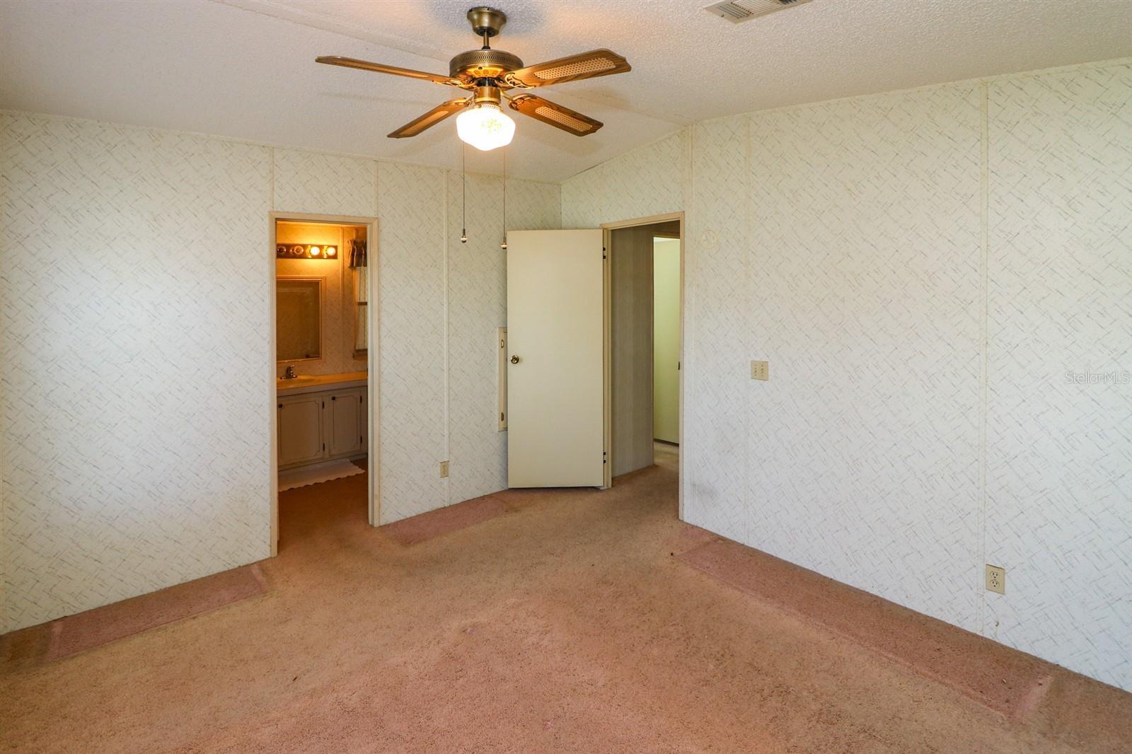 COMMUNITY BLUE HERON PINES JOINT VEN - Residential