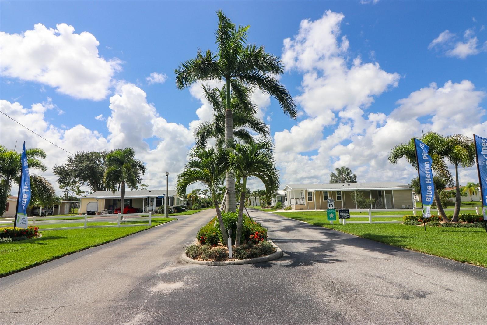 COMMUNITY BLUE HERON PINES JOINT VEN - Residential