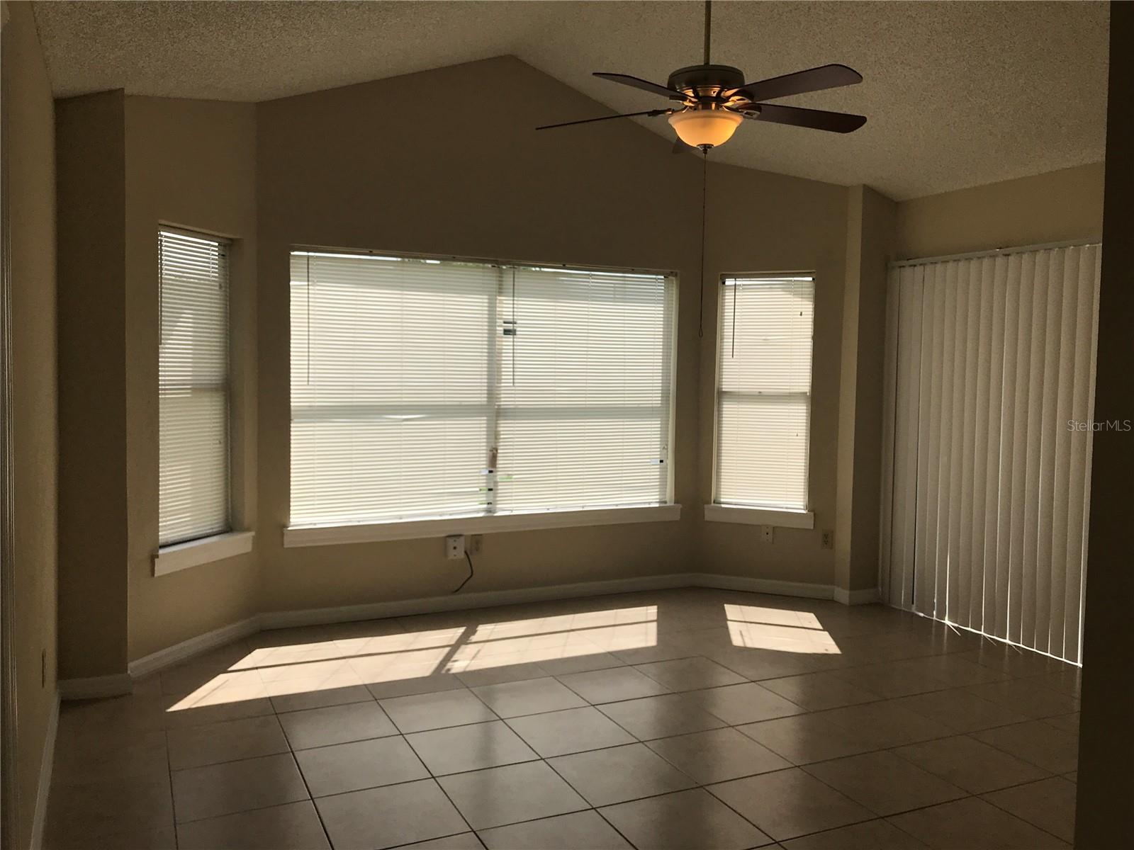 SOUTHCHASE - Residential Lease