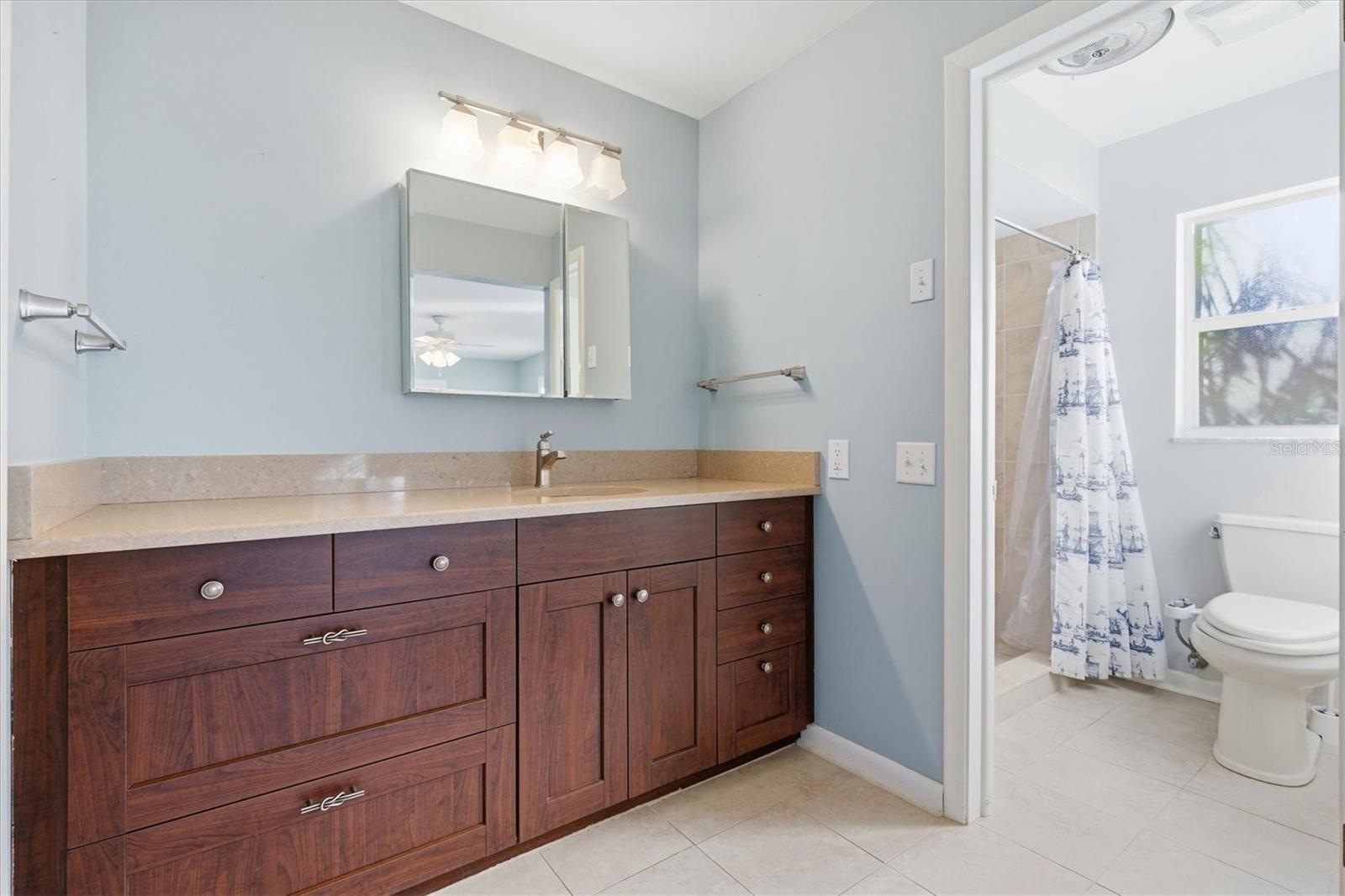 FAIRWAY ESTATES 6TH ADD - Residential