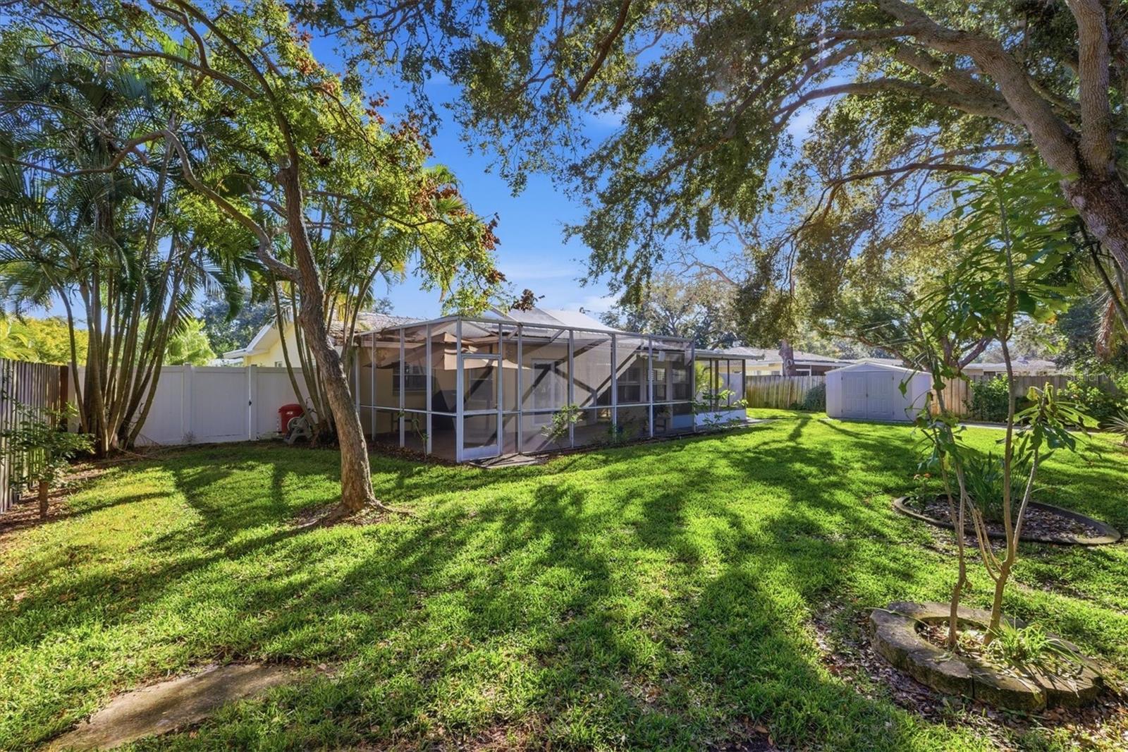 FAIRWAY ESTATES 6TH ADD - Residential