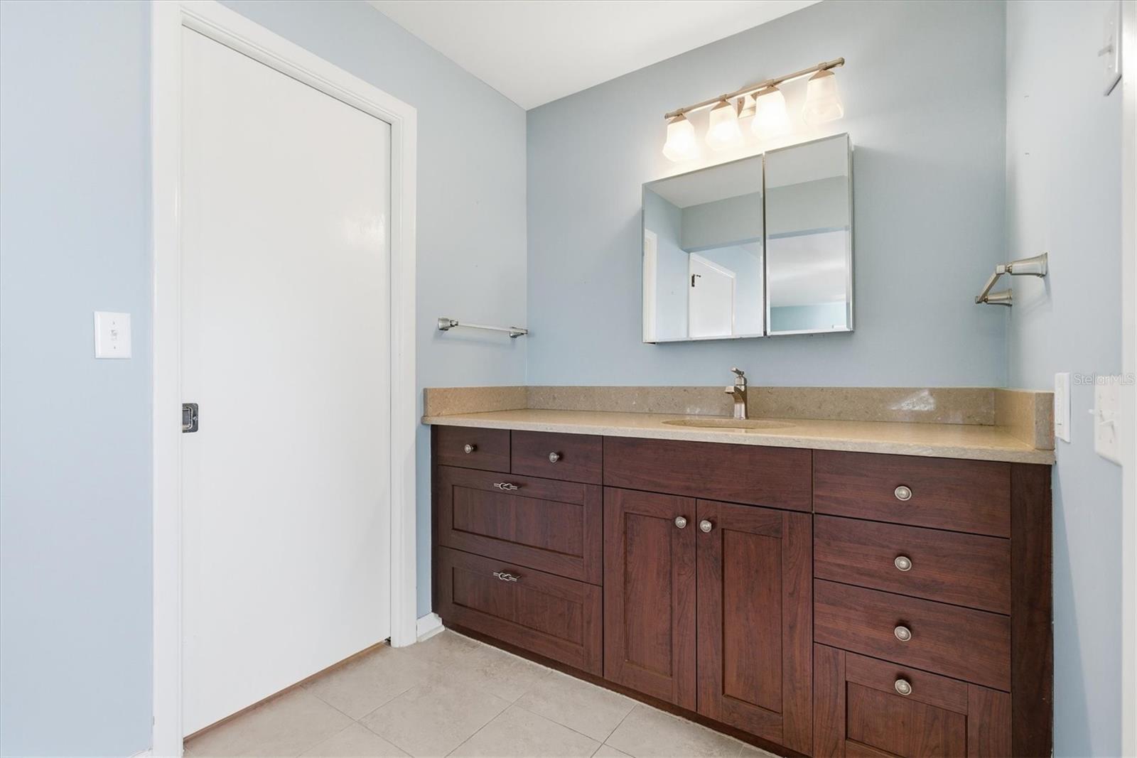 FAIRWAY ESTATES 6TH ADD - Residential