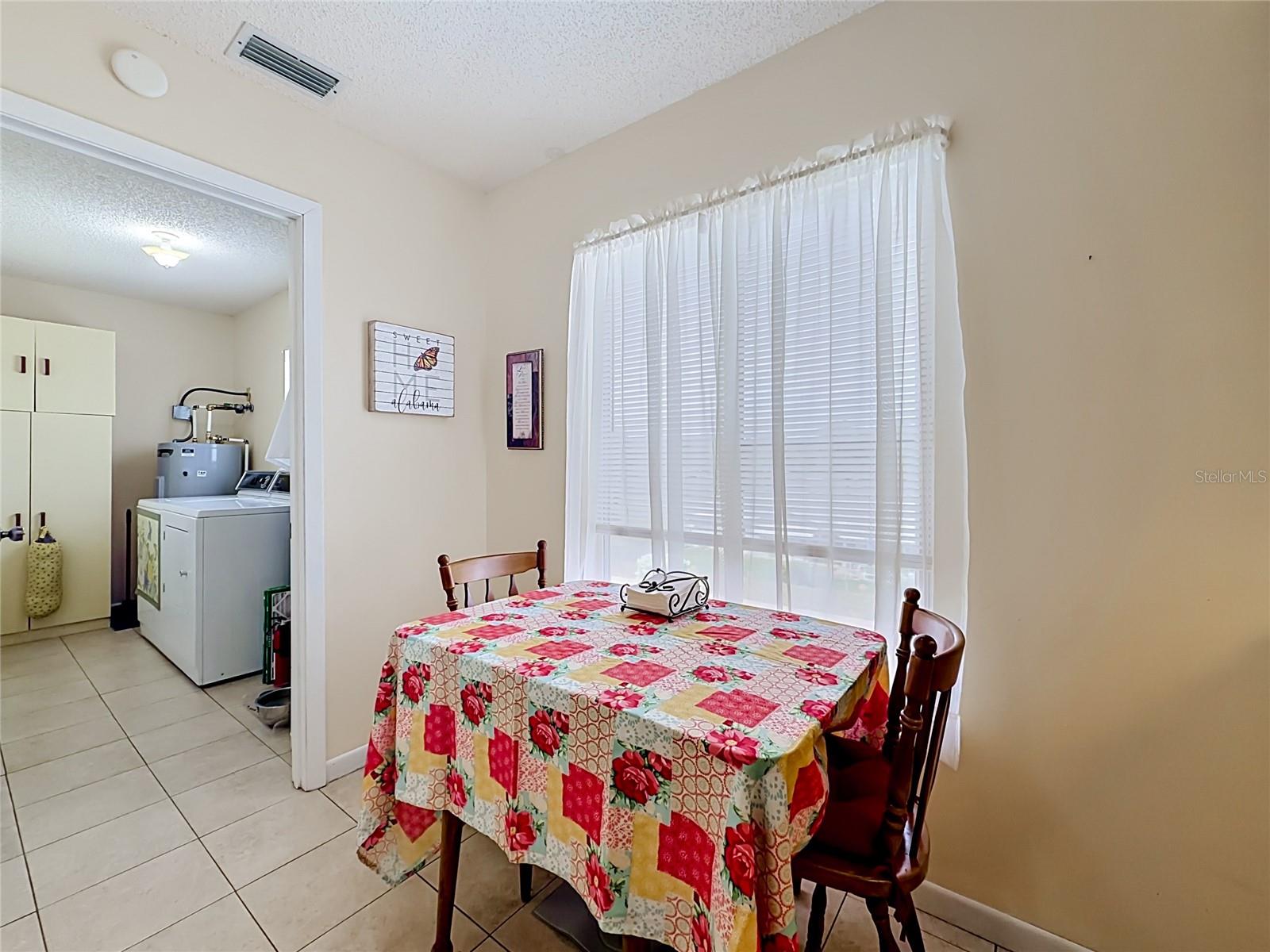 PALM CAY - Residential