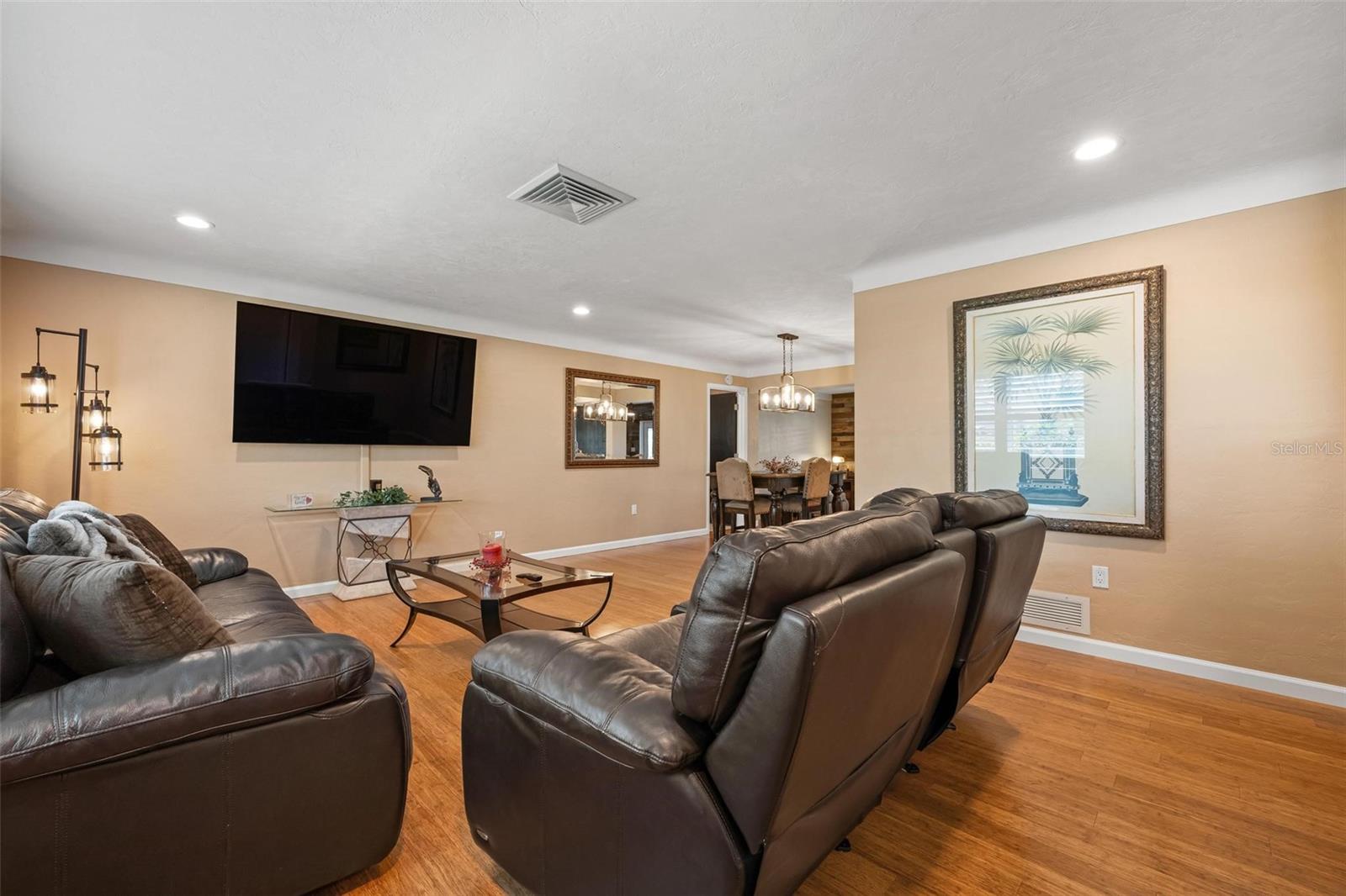 3323 SPRING MILL CIRCLE