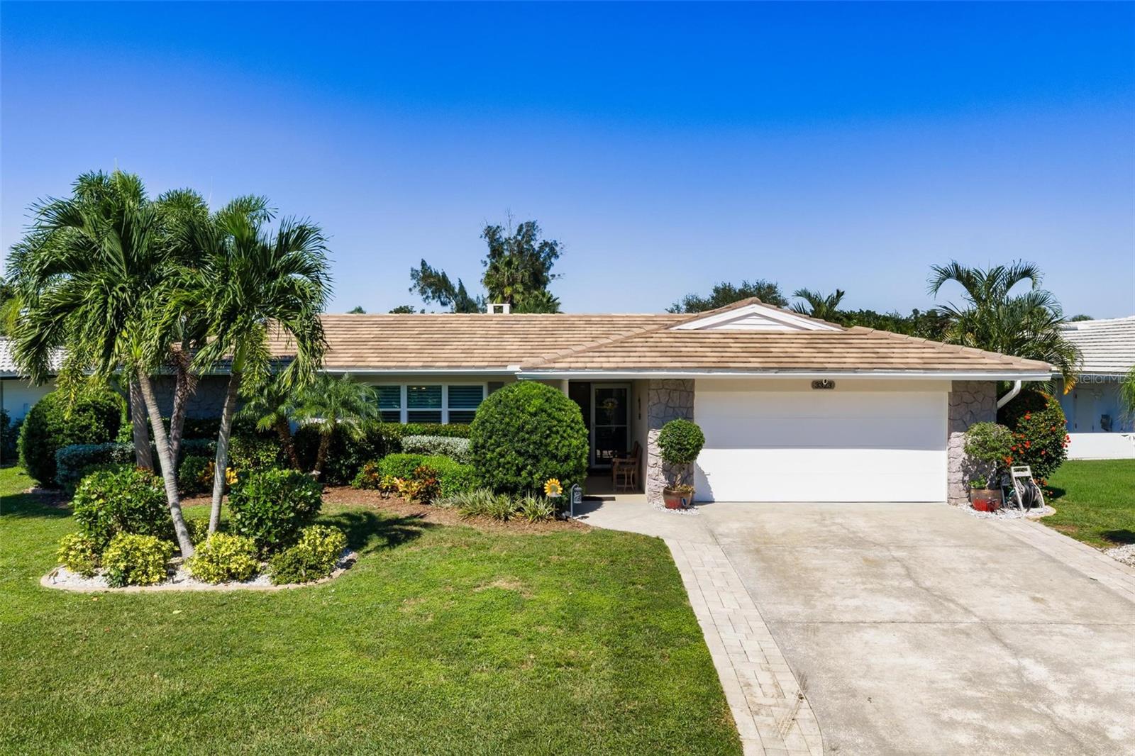 3323 SPRING MILL CIRCLE