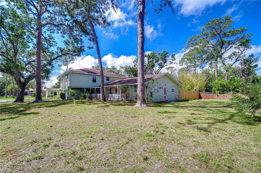 Photo of 5114 33rd Street E, Bradenton, FL 34203 (MLS # TB8379307)