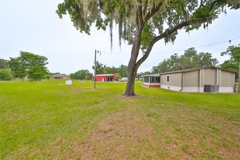 A home in LAKELAND