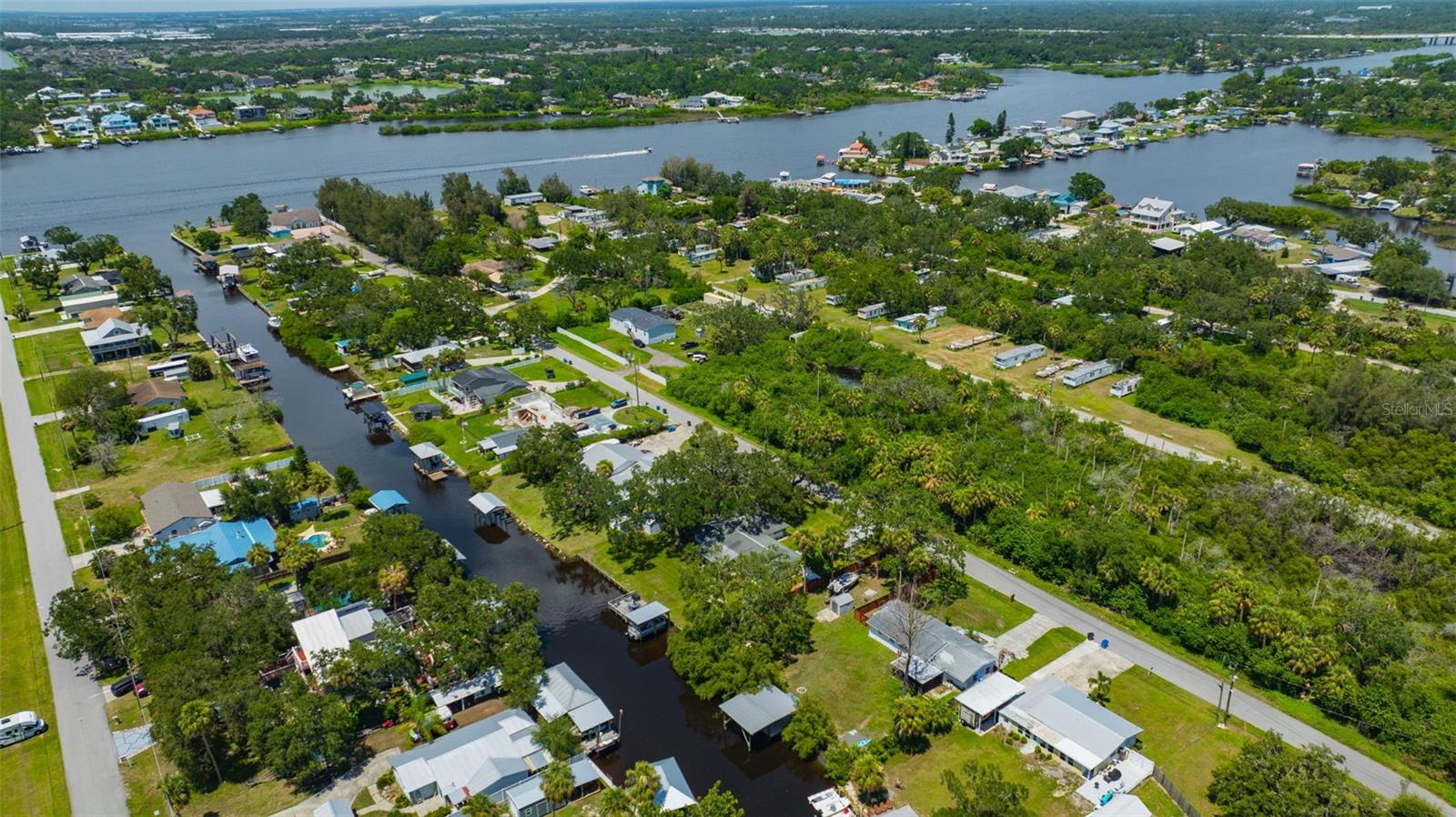 ALAFIA SHORES SUB 1ST - Residential