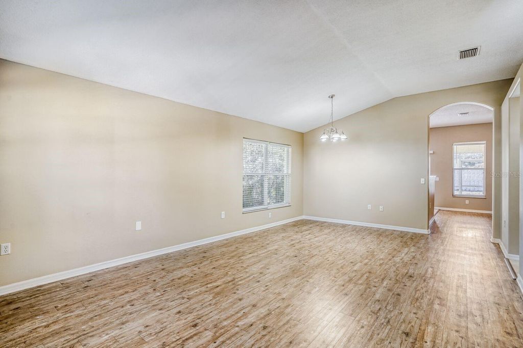 Photo of 6242 White Clover Circle, Lakewood Ranch, FL 34202 (MLS # O6367041)