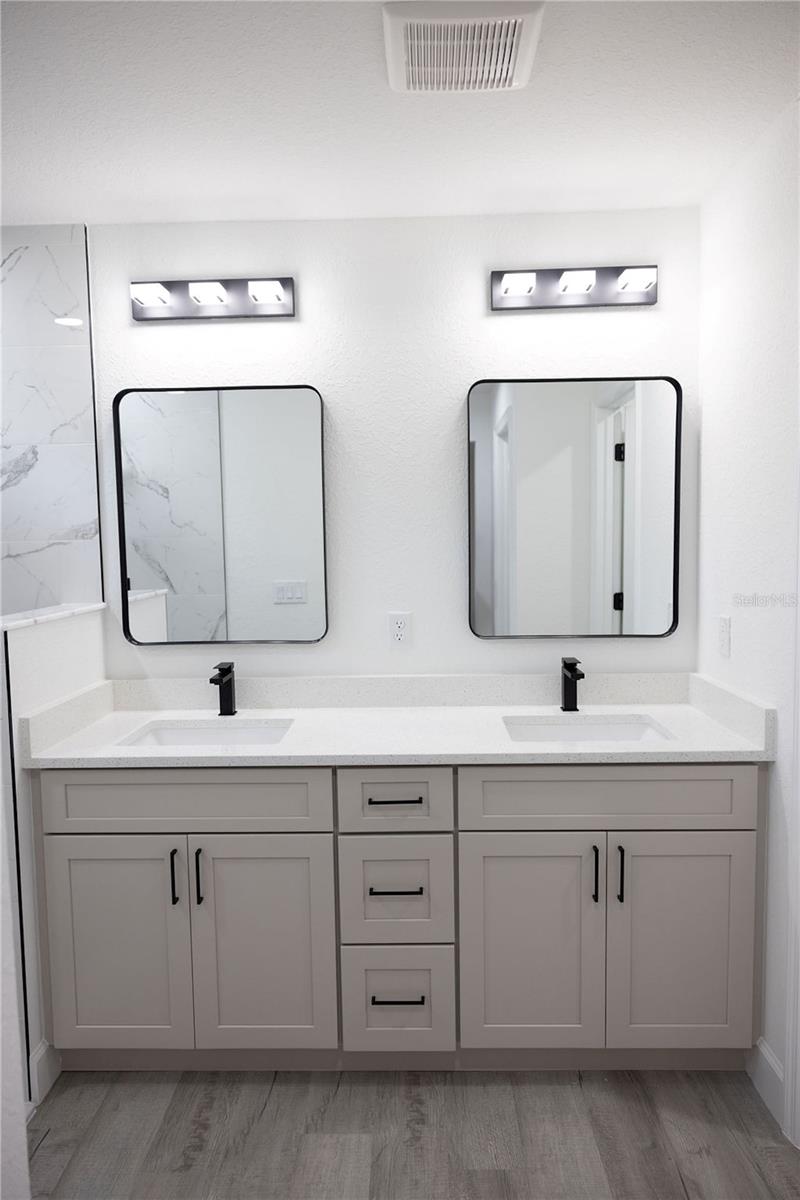 SILVER SPGS SHORES 25 - Residential