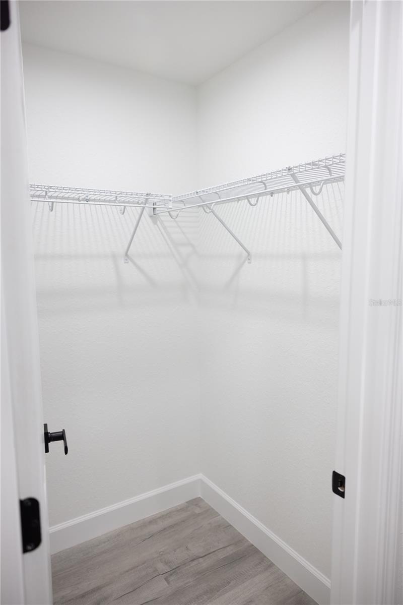 SILVER SPGS SHORES 25 - Residential