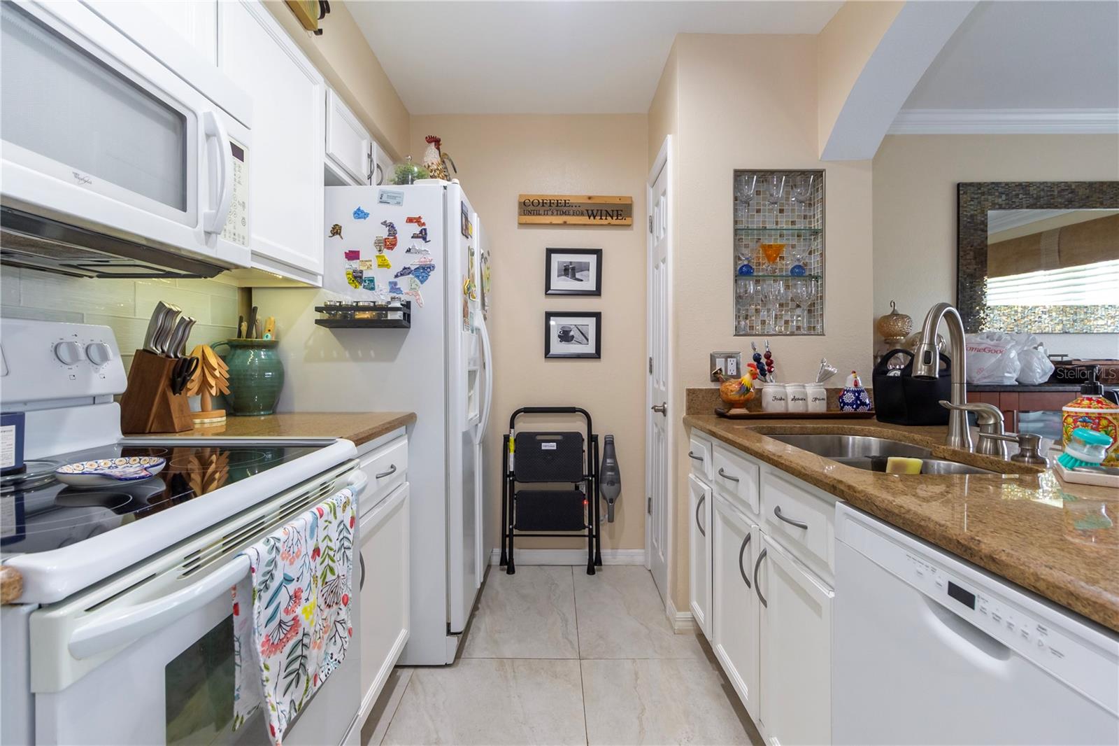 THE TWNHMS AT KENSINGTON PH - Residential