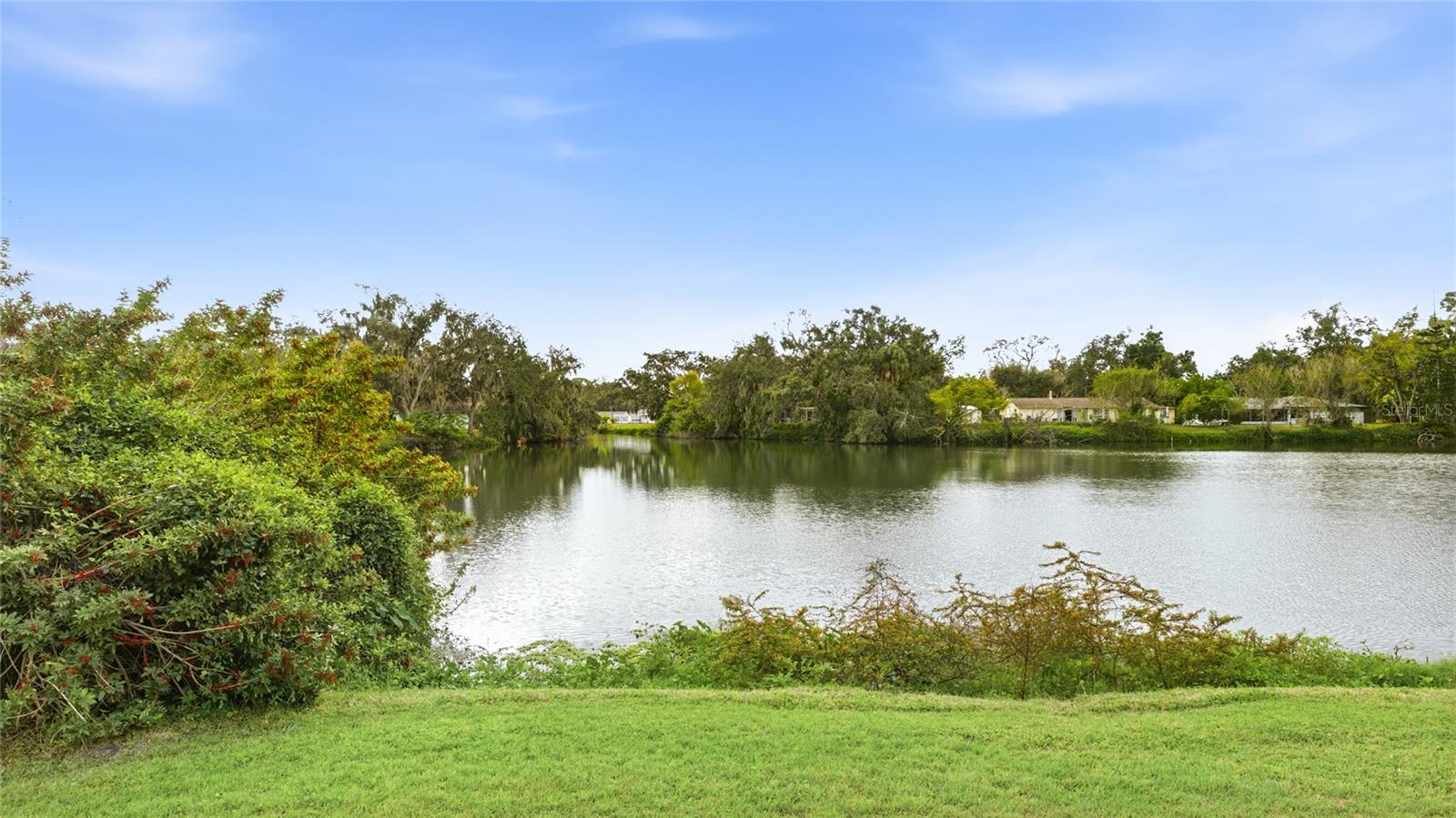 DE SOTO LAKES - Residential