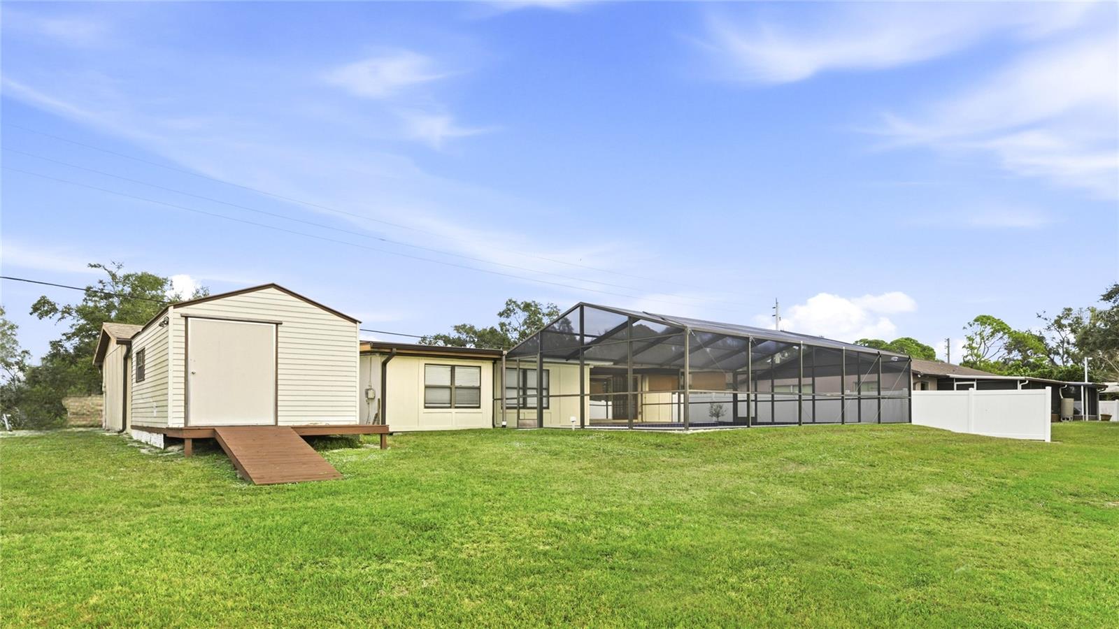 DE SOTO LAKES - Residential