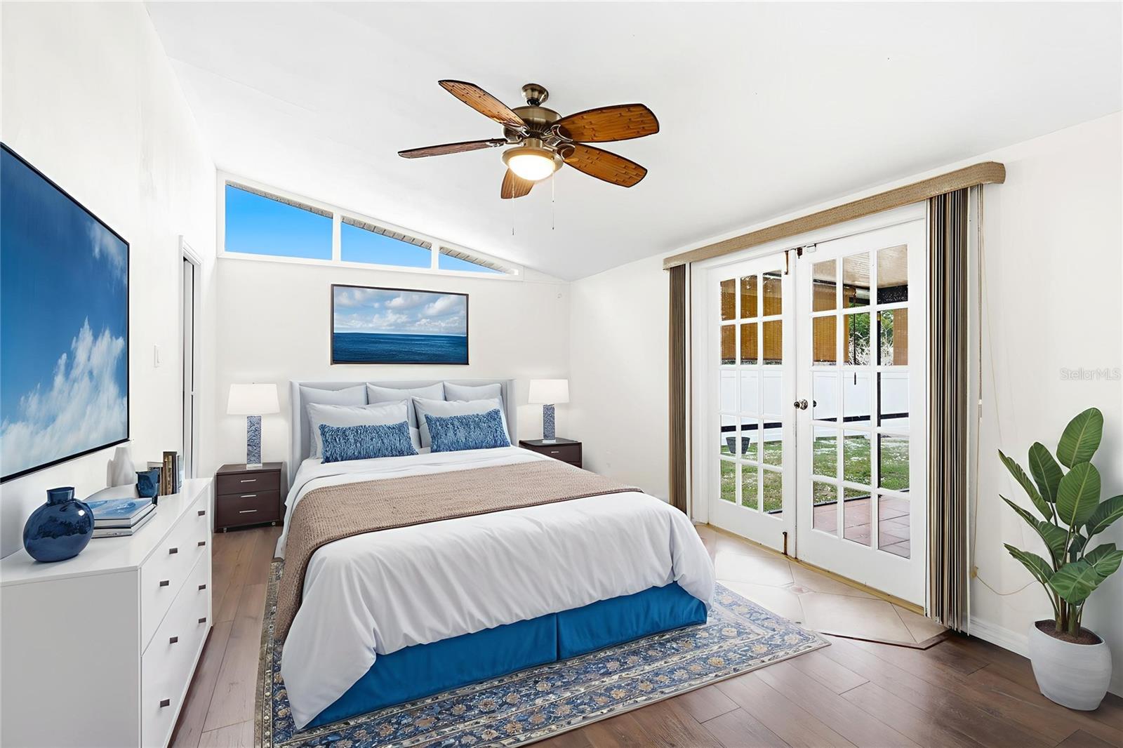 DE SOTO LAKES - Residential