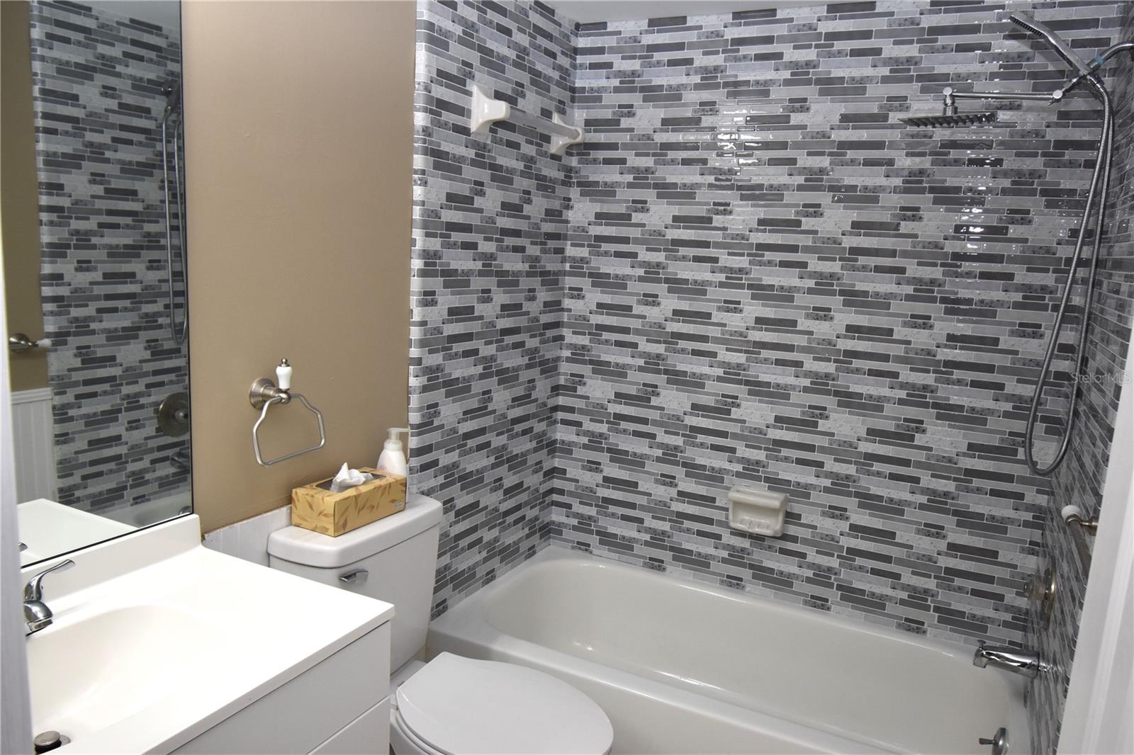 HARBOUR TOWNE CONDO - Residential