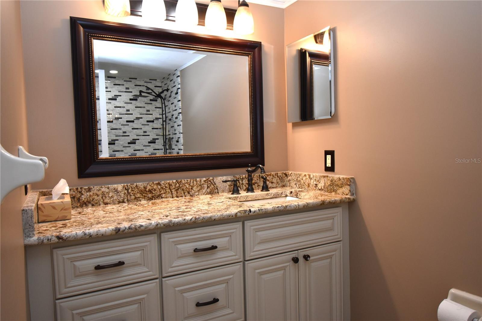 HARBOUR TOWNE CONDO - Residential