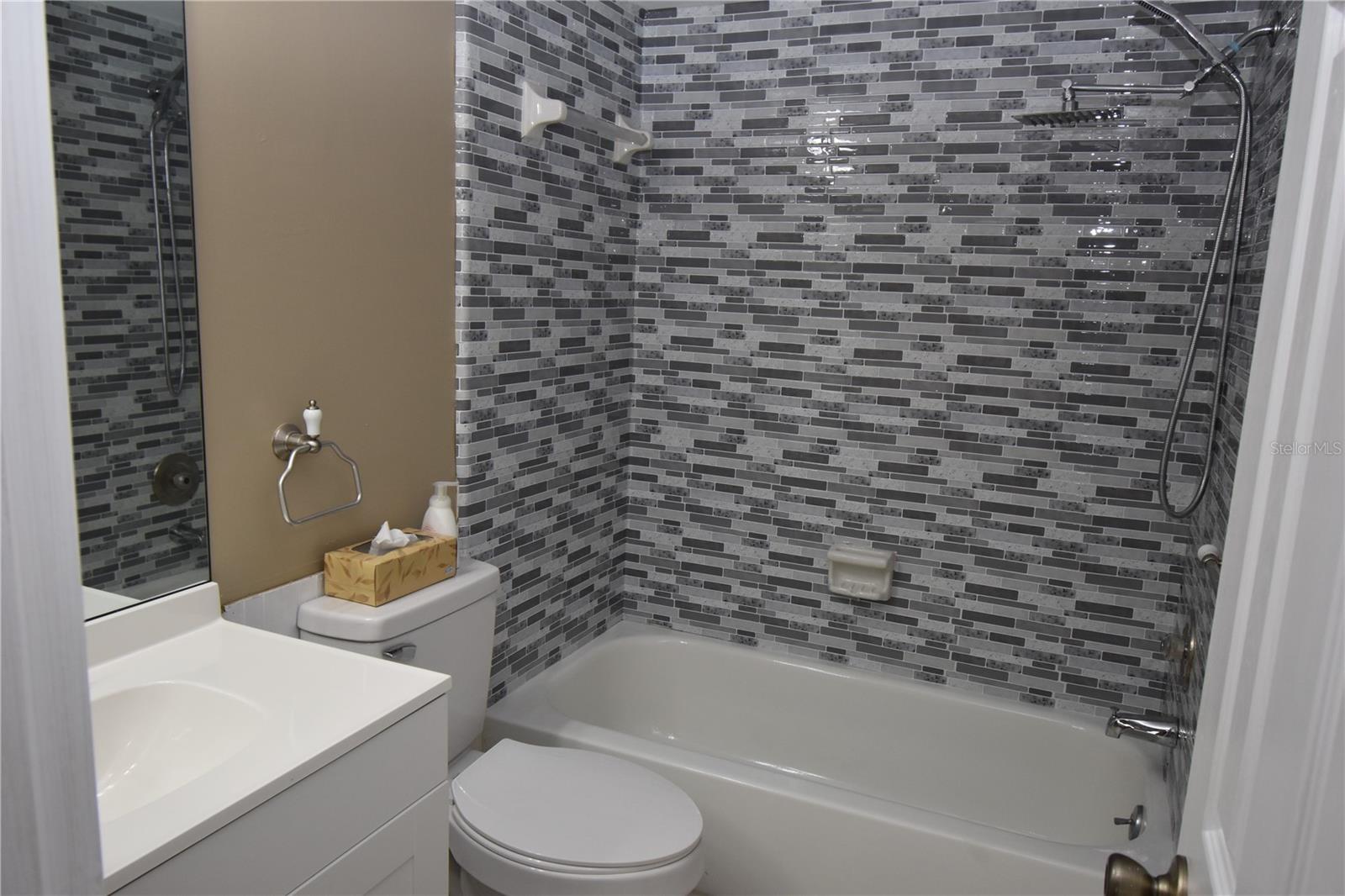 HARBOUR TOWNE CONDO - Residential