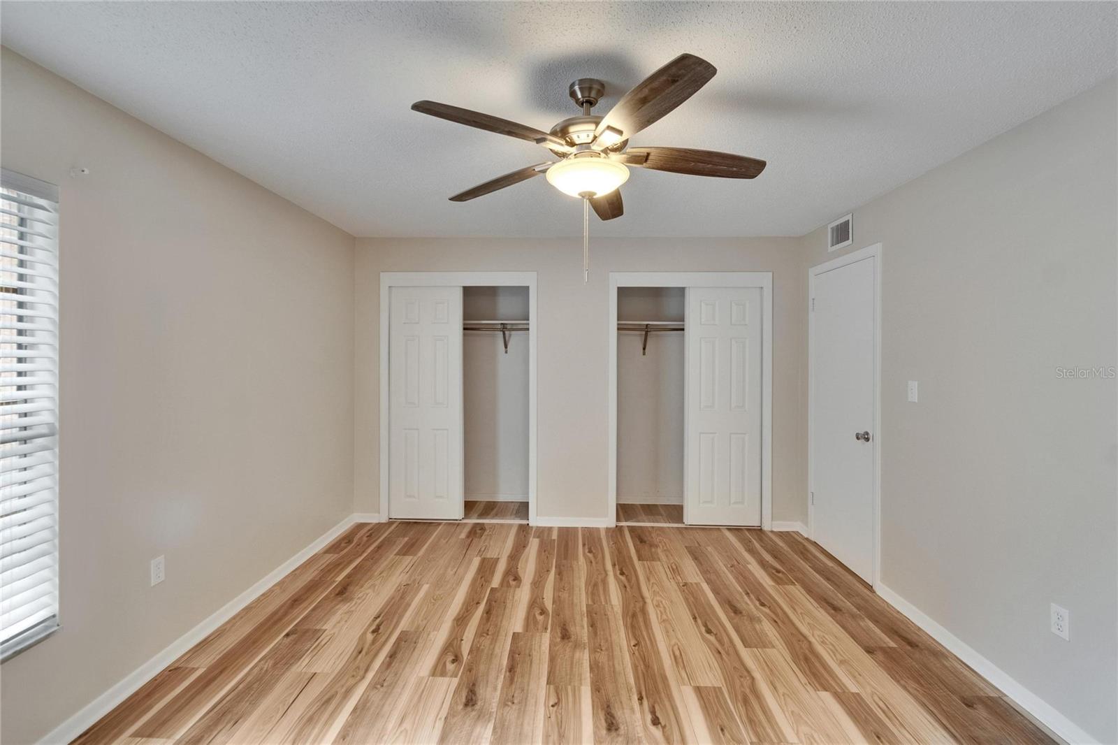 OAKWOOD COURT CONDO - Residential