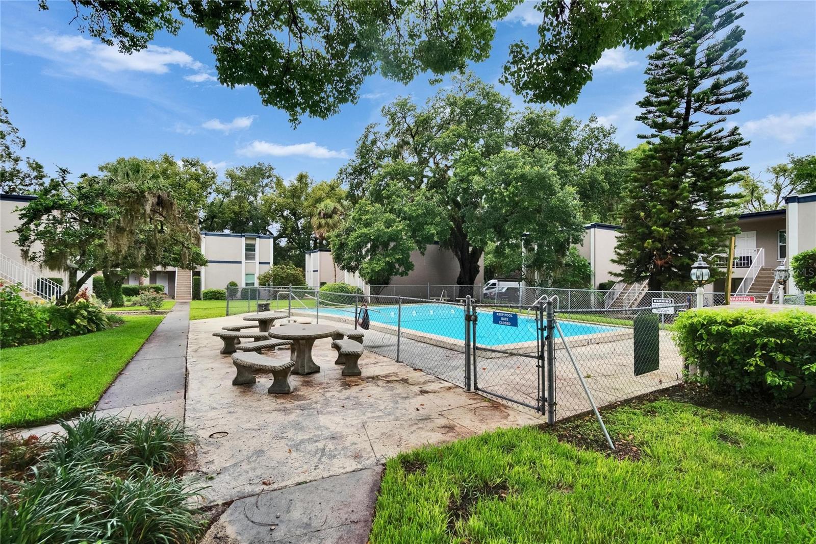 OAKWOOD COURT CONDO - Residential