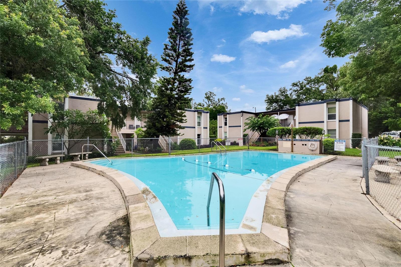 OAKWOOD COURT CONDO - Residential