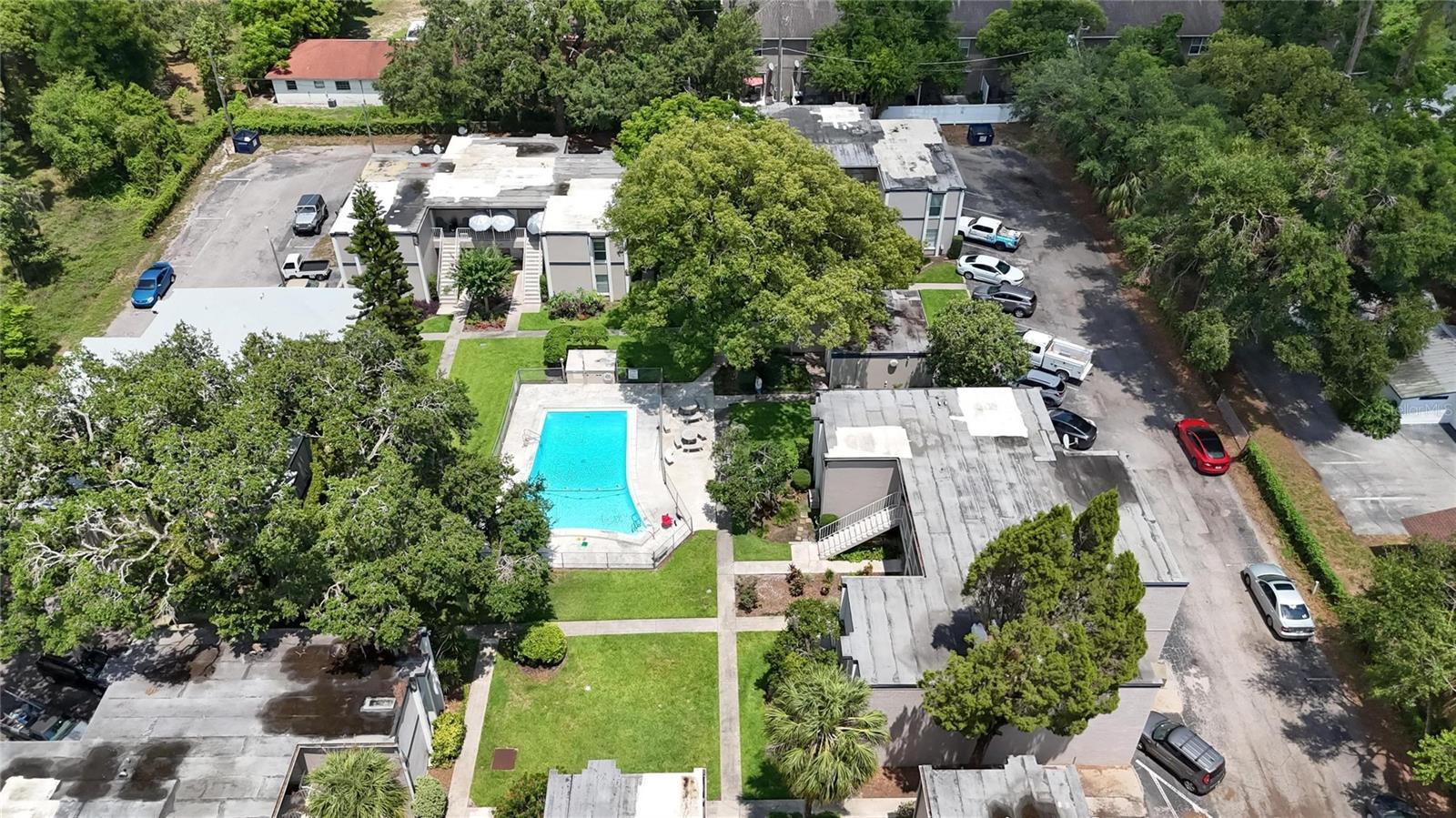 OAKWOOD COURT CONDO - Residential