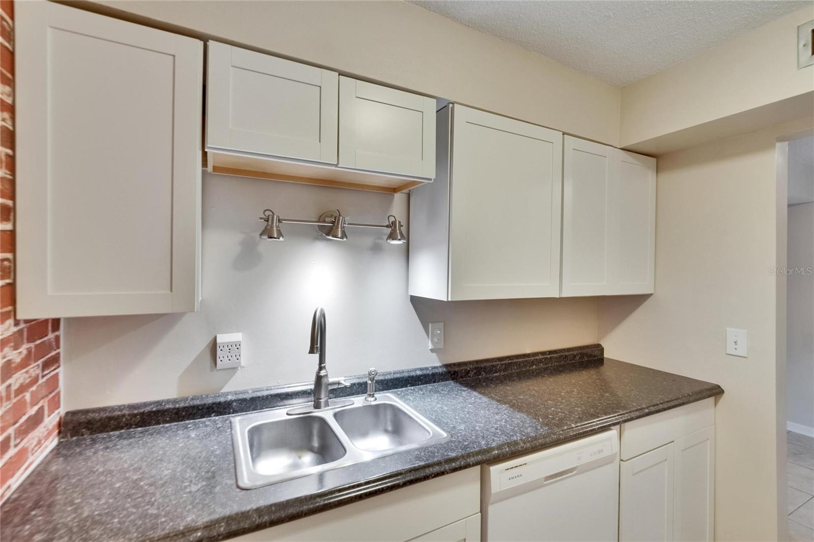 OAKWOOD COURT CONDO - Residential