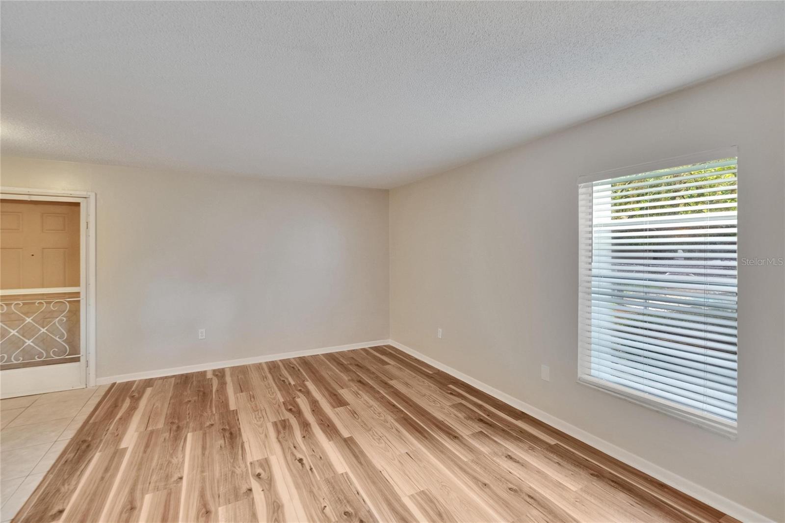 OAKWOOD COURT CONDO - Residential