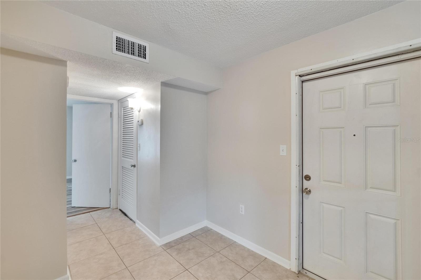 OAKWOOD COURT CONDO - Residential