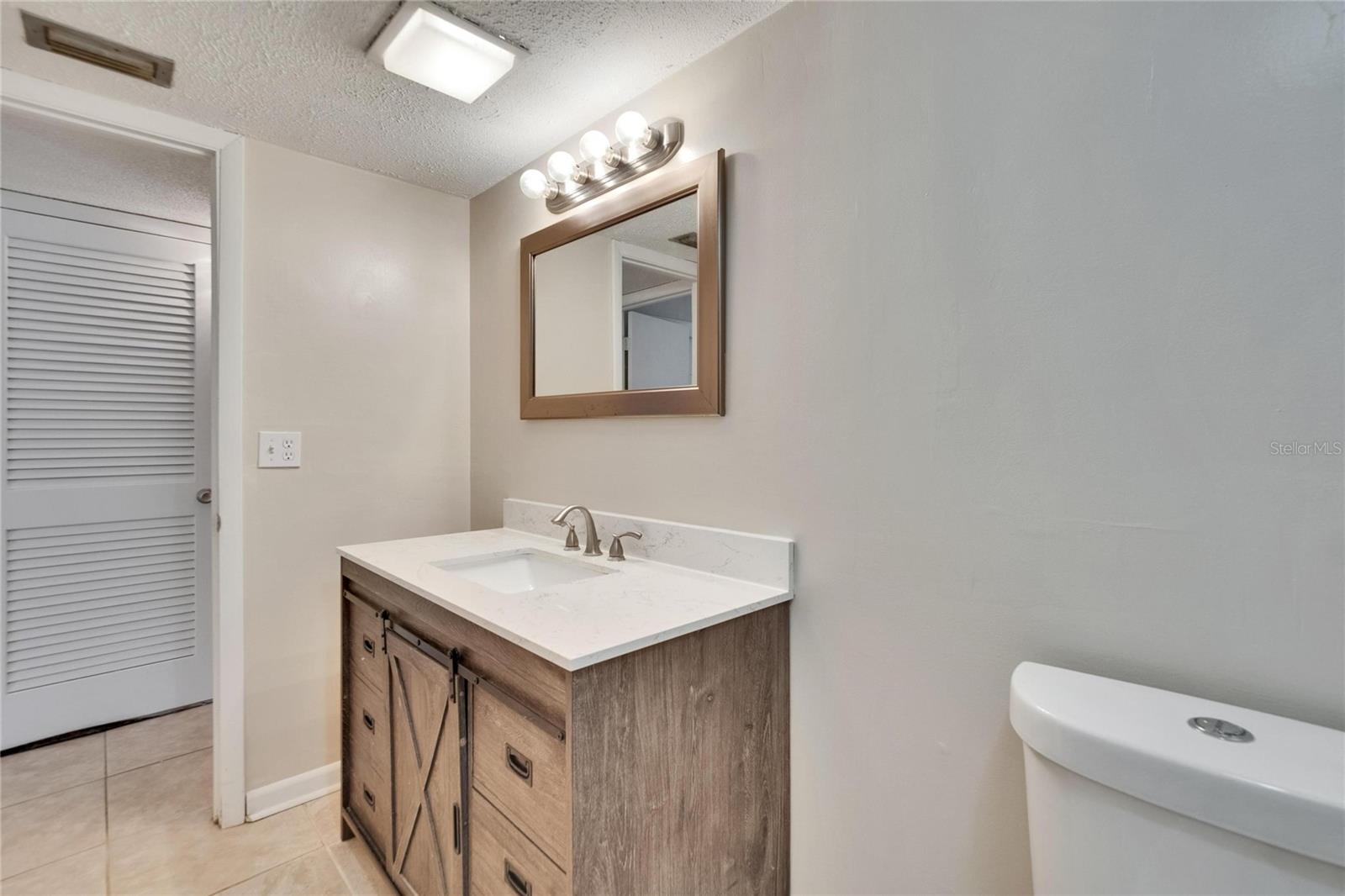 OAKWOOD COURT CONDO - Residential