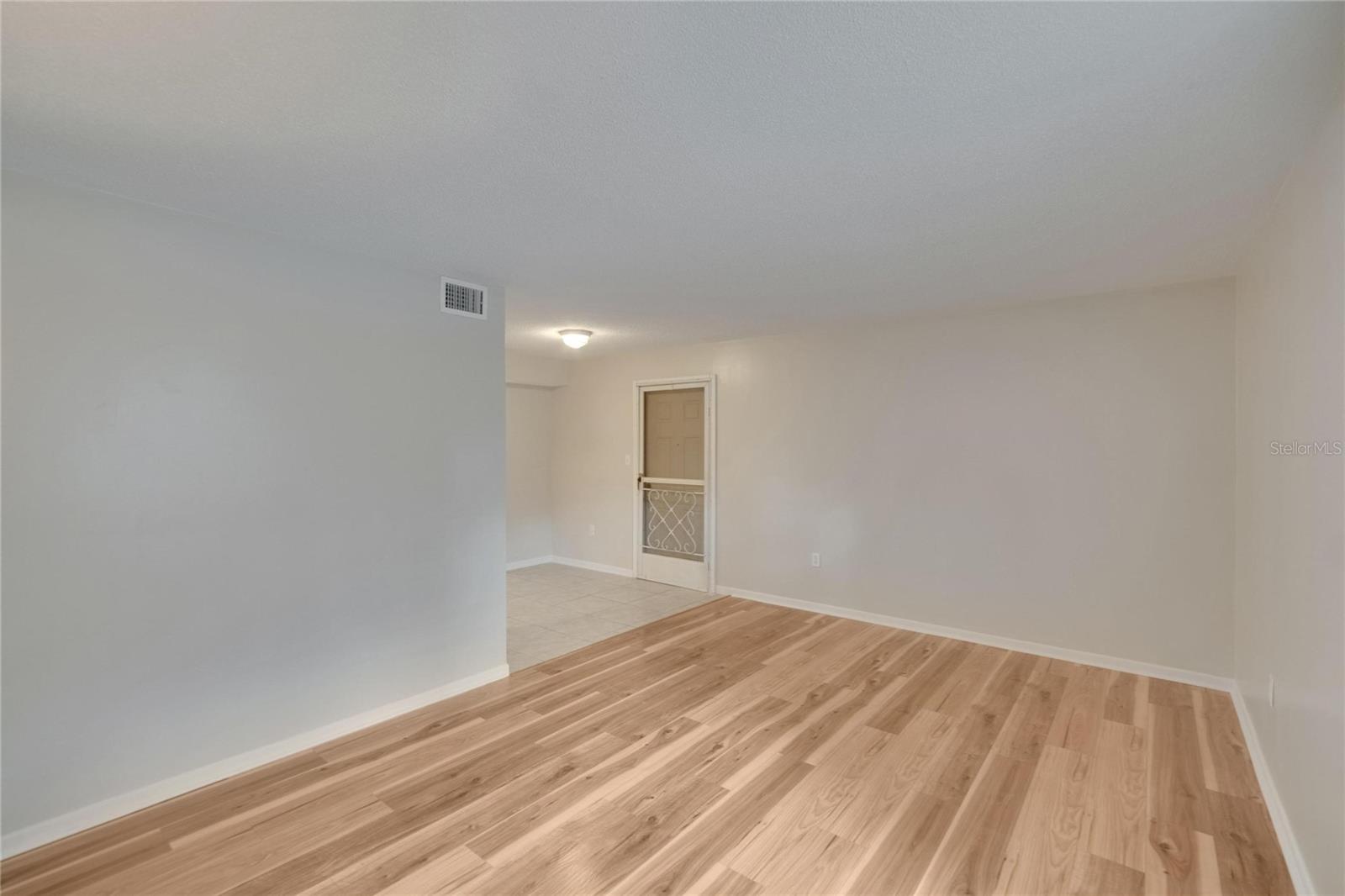 OAKWOOD COURT CONDO - Residential