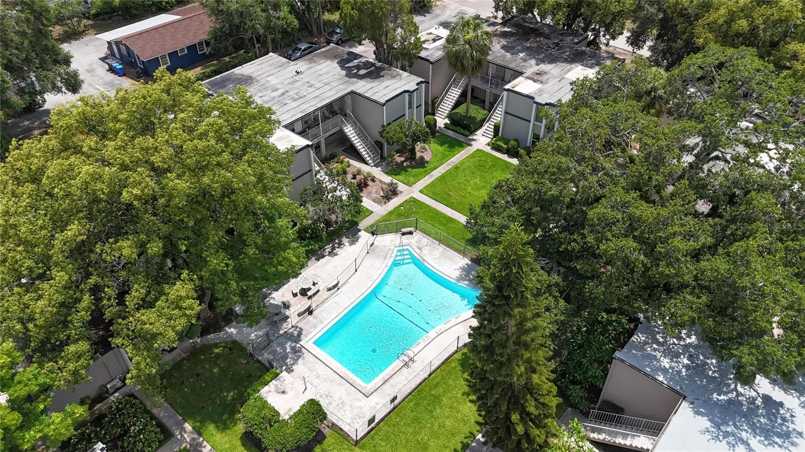 OAKWOOD COURT CONDO - Residential