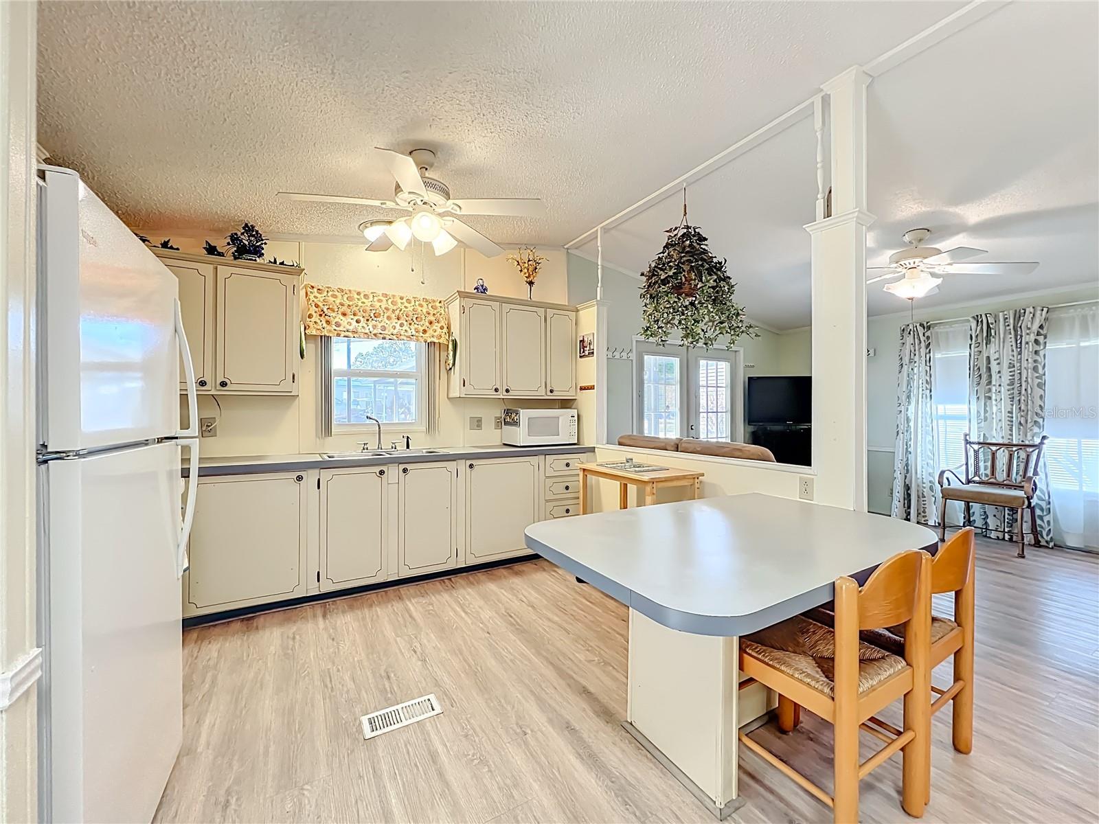 BONFIRE MOBILE HOME VILLAGE SUB - Residential