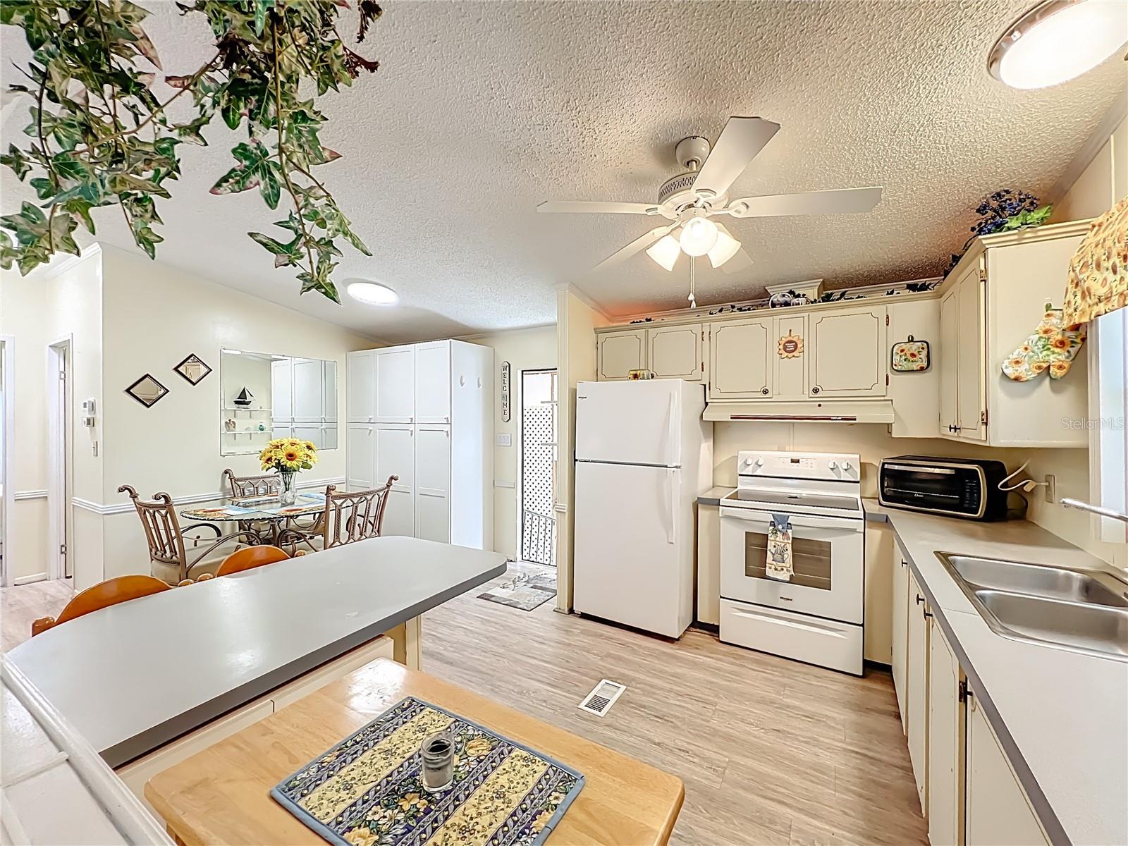 BONFIRE MOBILE HOME VILLAGE SUB - Residential