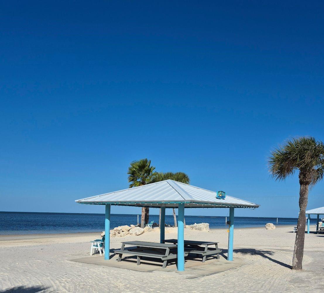 FLOR A MAR - Residential