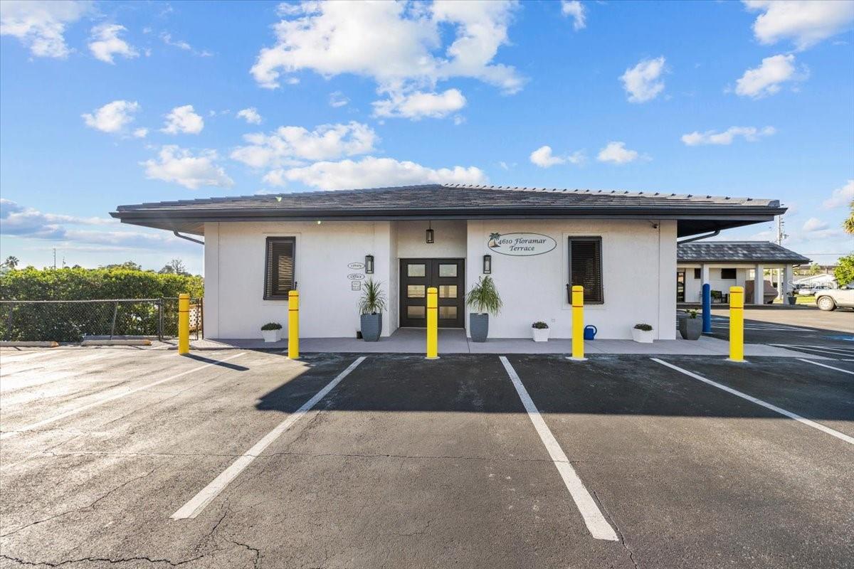 FLOR A MAR - Residential