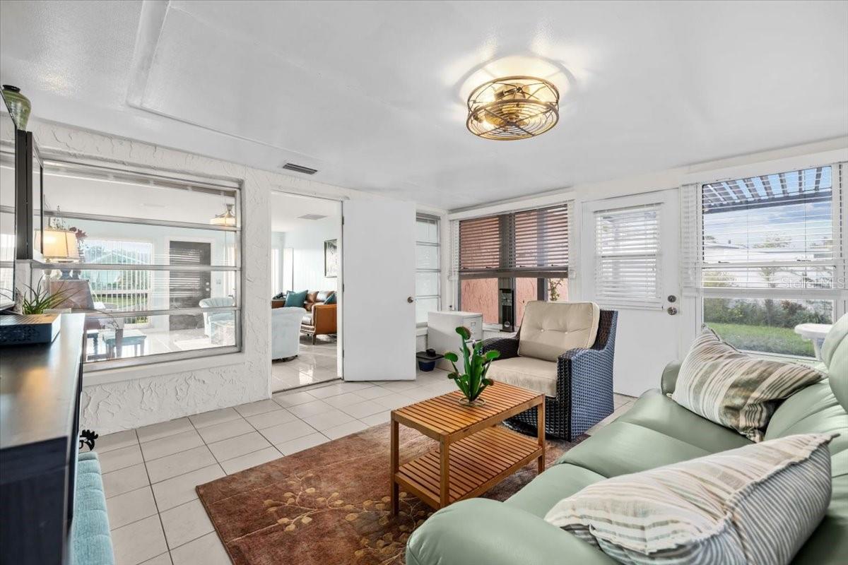 FLOR A MAR - Residential