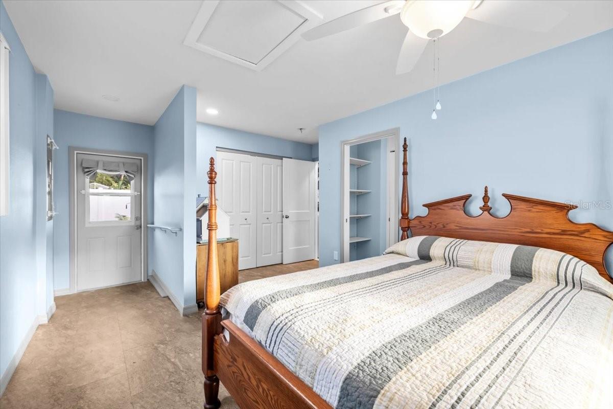 FLOR A MAR - Residential