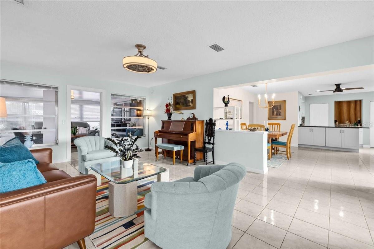 FLOR A MAR - Residential