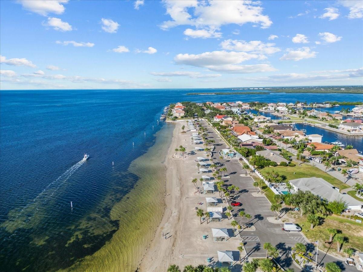 FLOR A MAR - Residential