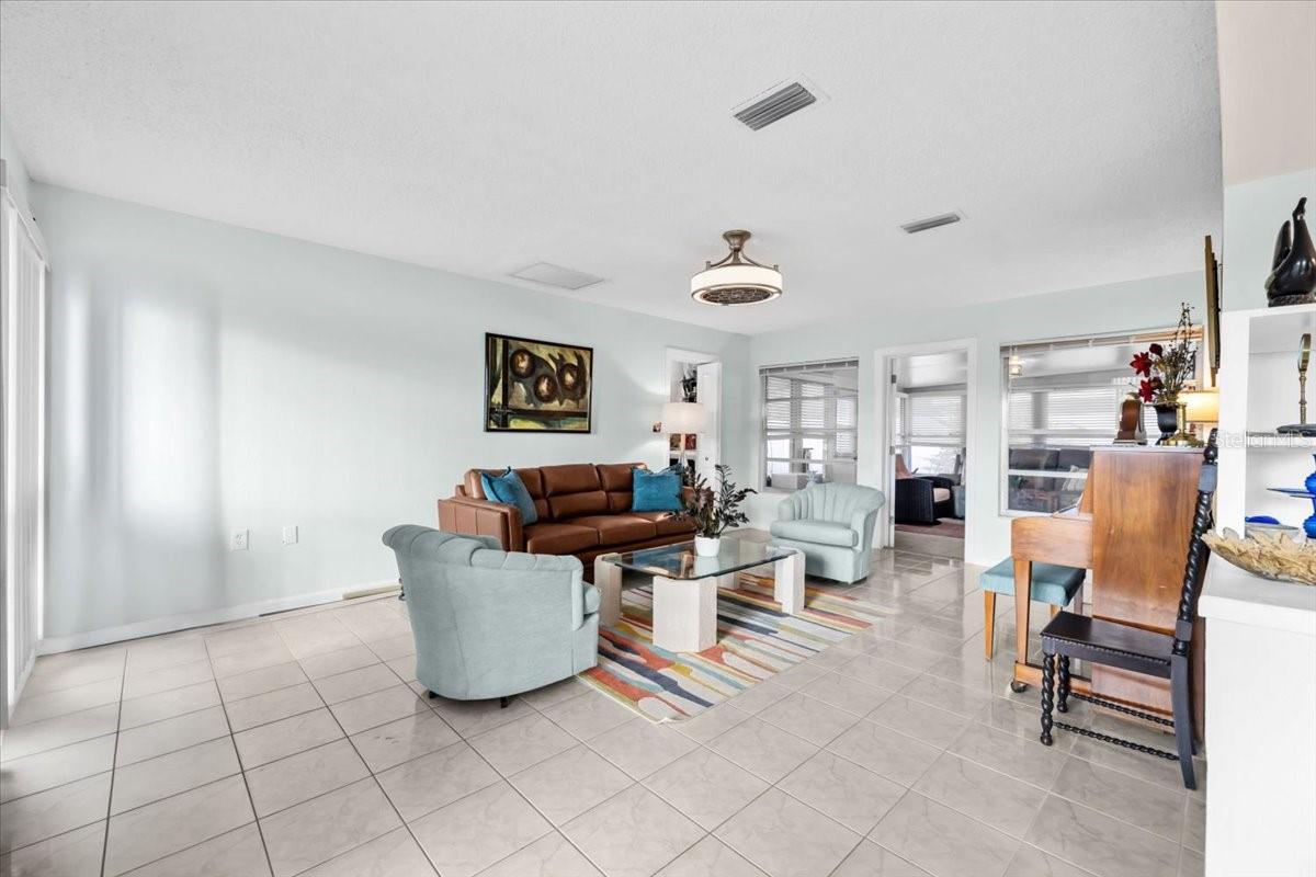 FLOR A MAR - Residential